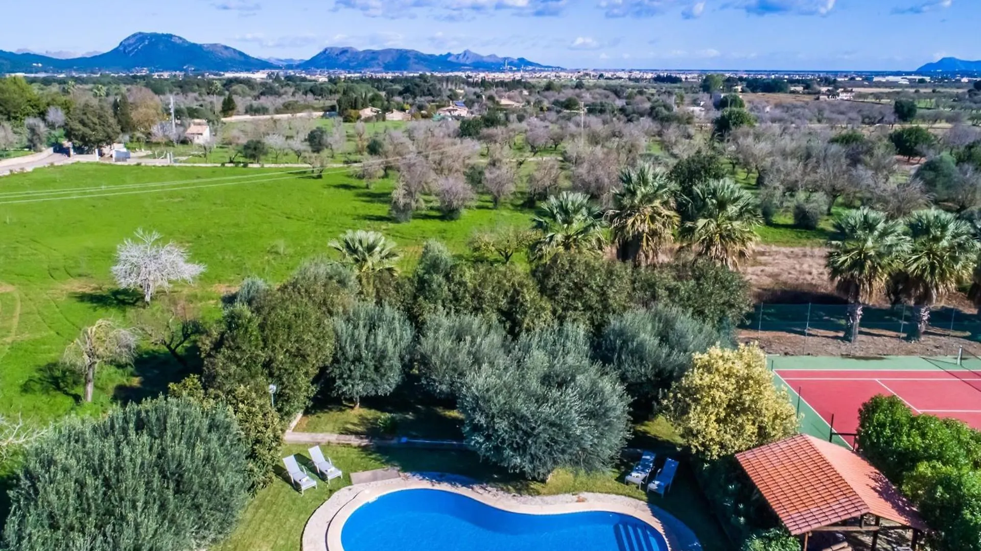 Rural Finca For 8 Guests Buger Spain