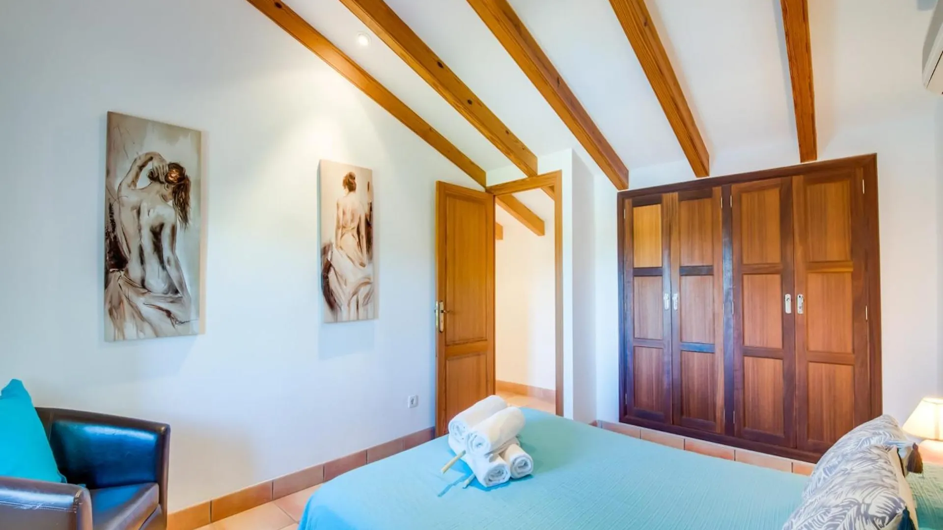 Rural Finca For 8 Guests Buger Holiday home