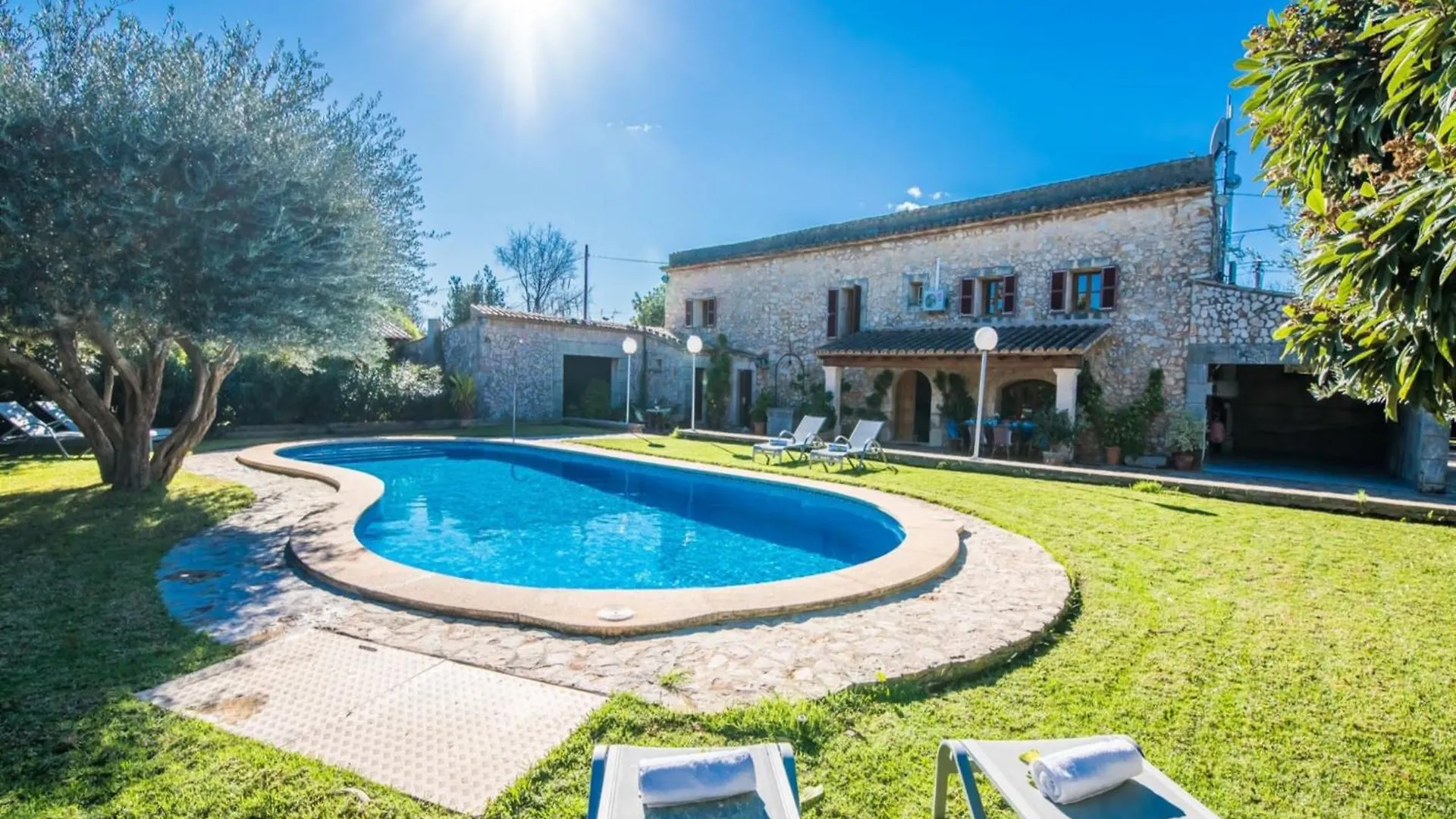 Rural Finca For 8 Guests Buger